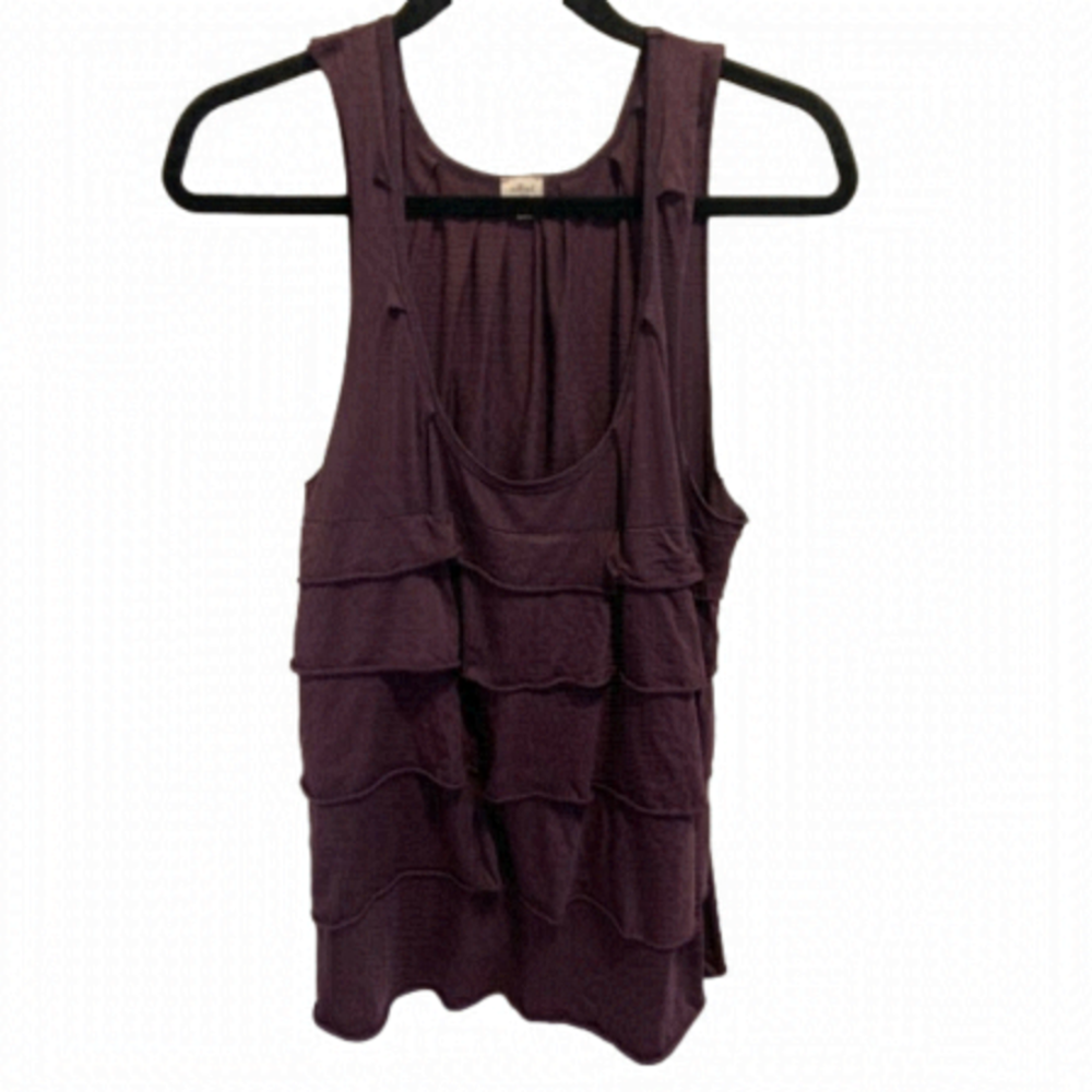 𝅺ARITZIA Wilfred layered, tiered, mauve tank top.